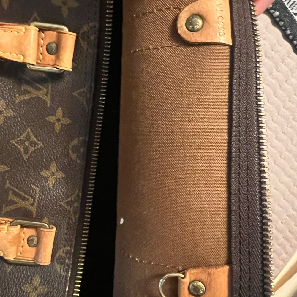 Louis Vuitton Keepall 50 Bandouliere - Picture 11 of 12